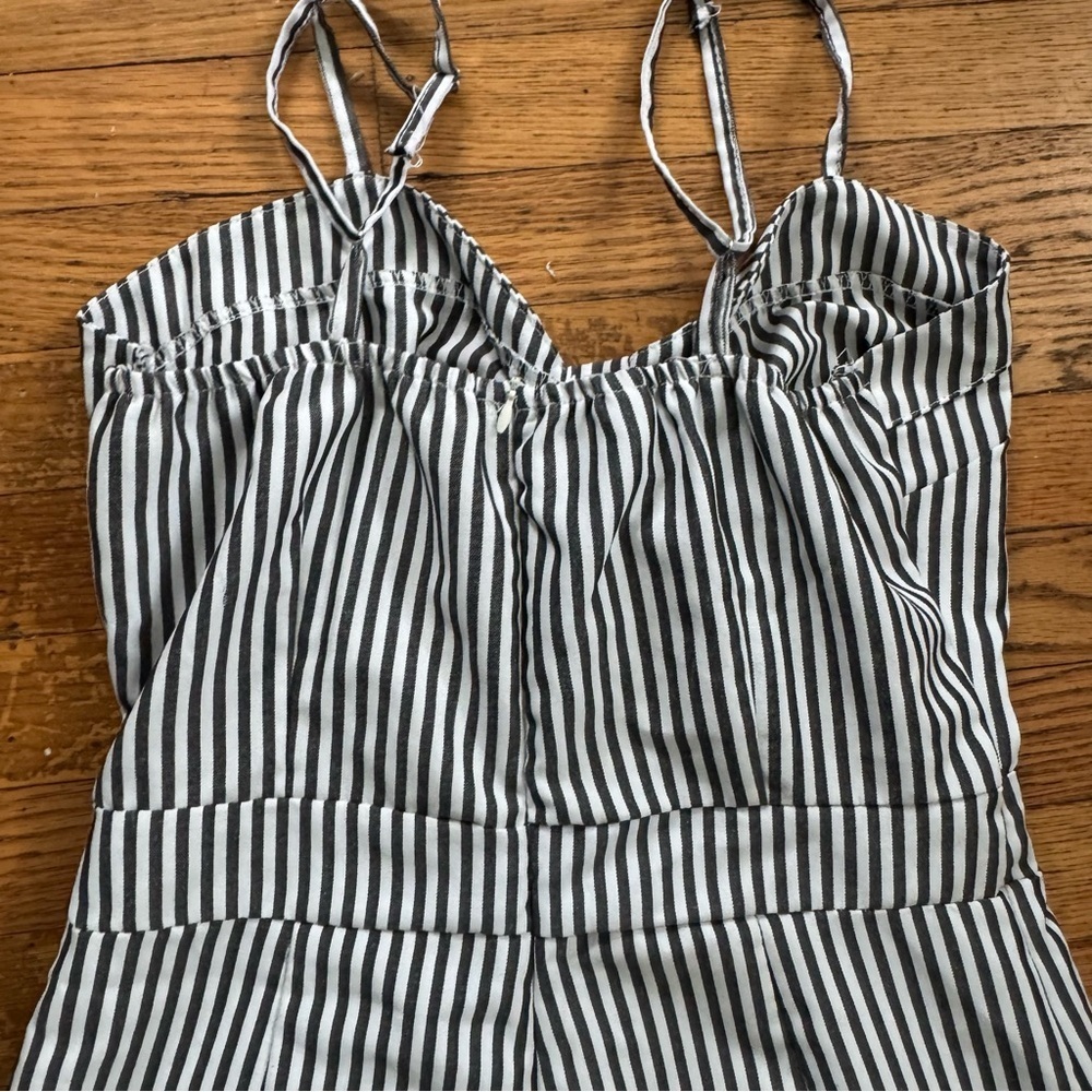 Women’s Jumpsuit Blue and White Size S Casual, Romper,‎ Relaxed, Comfy - Picture 10 of 10